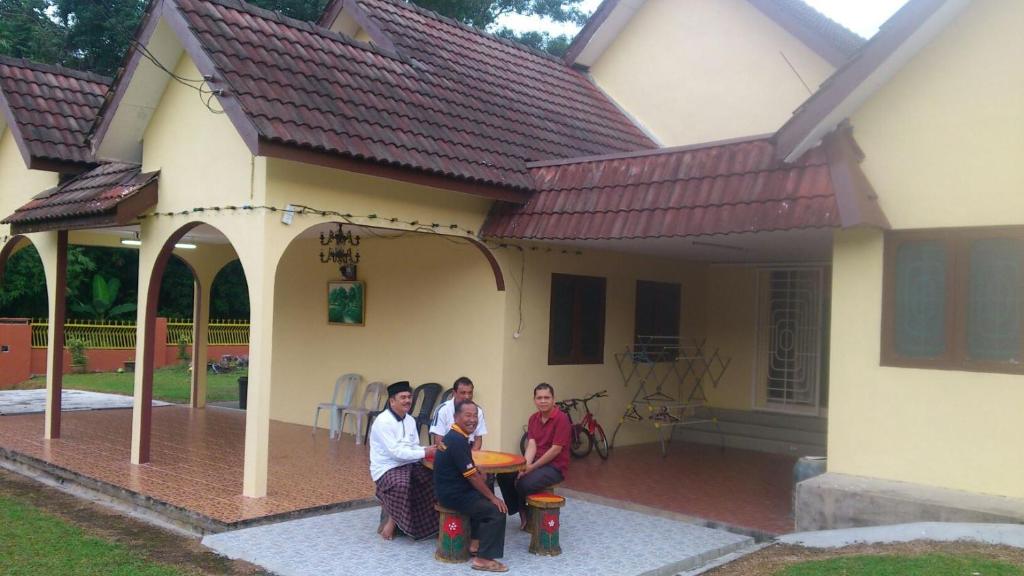 Sri Ledang Homestay Kuala Kubu Bharu — Hotel in Kuala Kubu Bharu