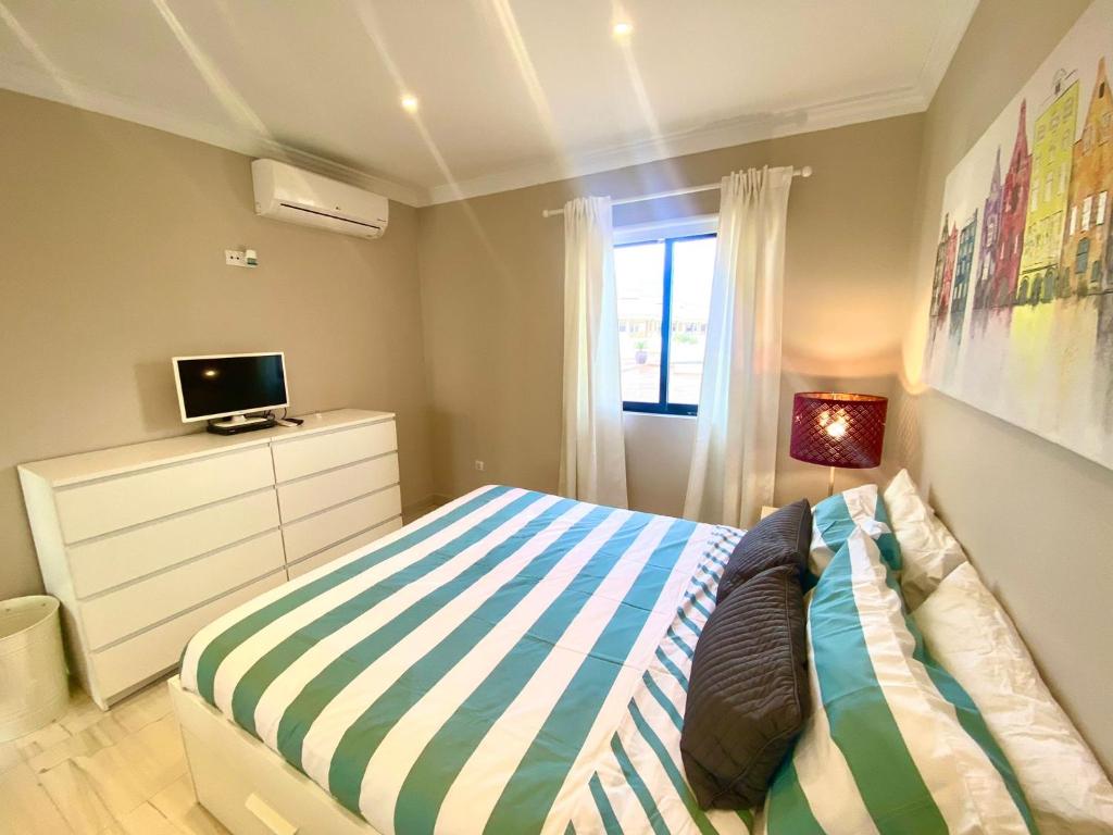 Riviera Park Bungalow (RPB), 2 Bedrooms, 1 Bathroom, Ground Floor - 4