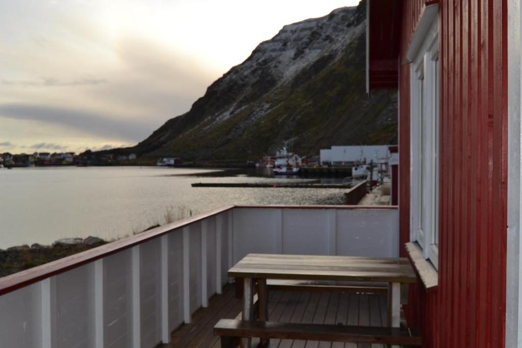 Sjøstrand Rorbuer v Børge Iversen AS photo