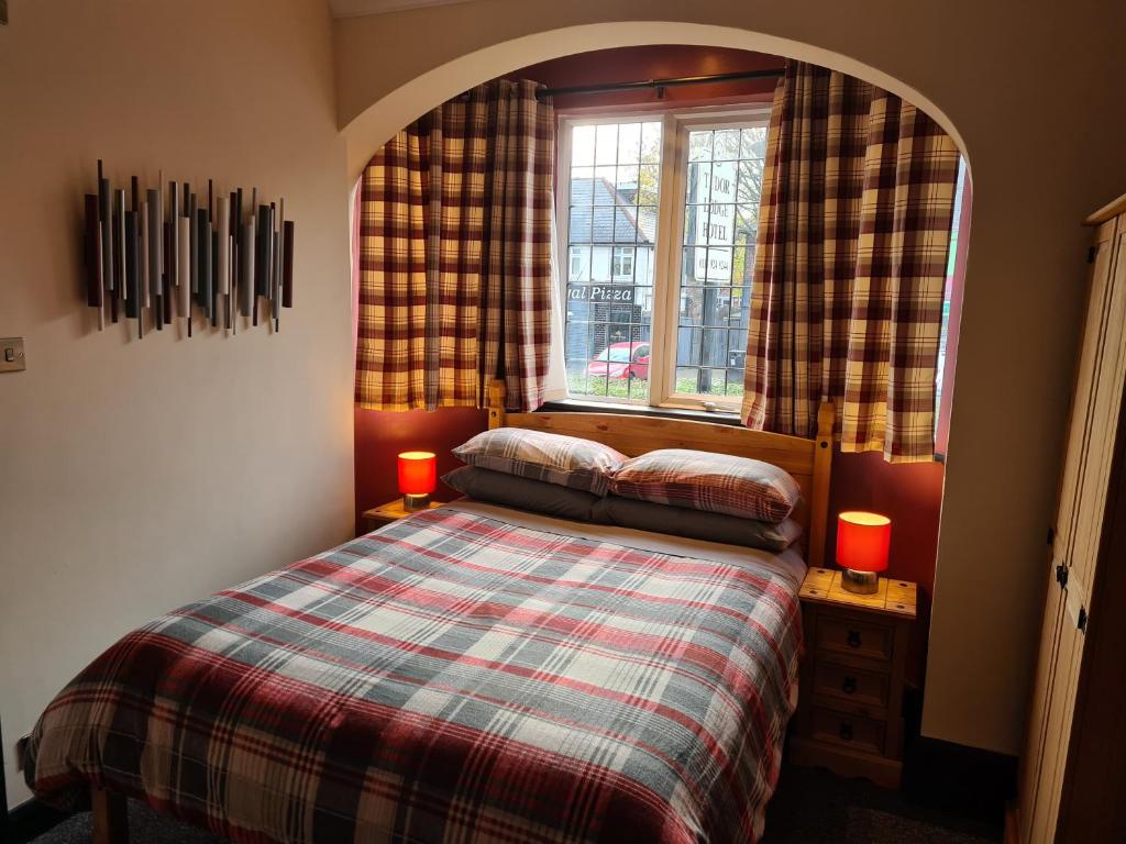 Tudor Lodge Hotel photo