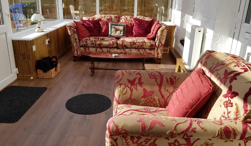 Pet-Friendly Hot Tub Cottage, Welwick photo 2