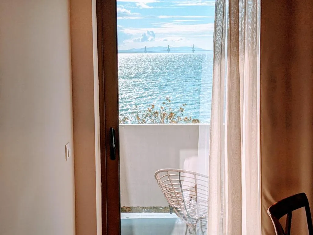 LEPANTO BEACH HOTEL, hotel in Nafpaktos