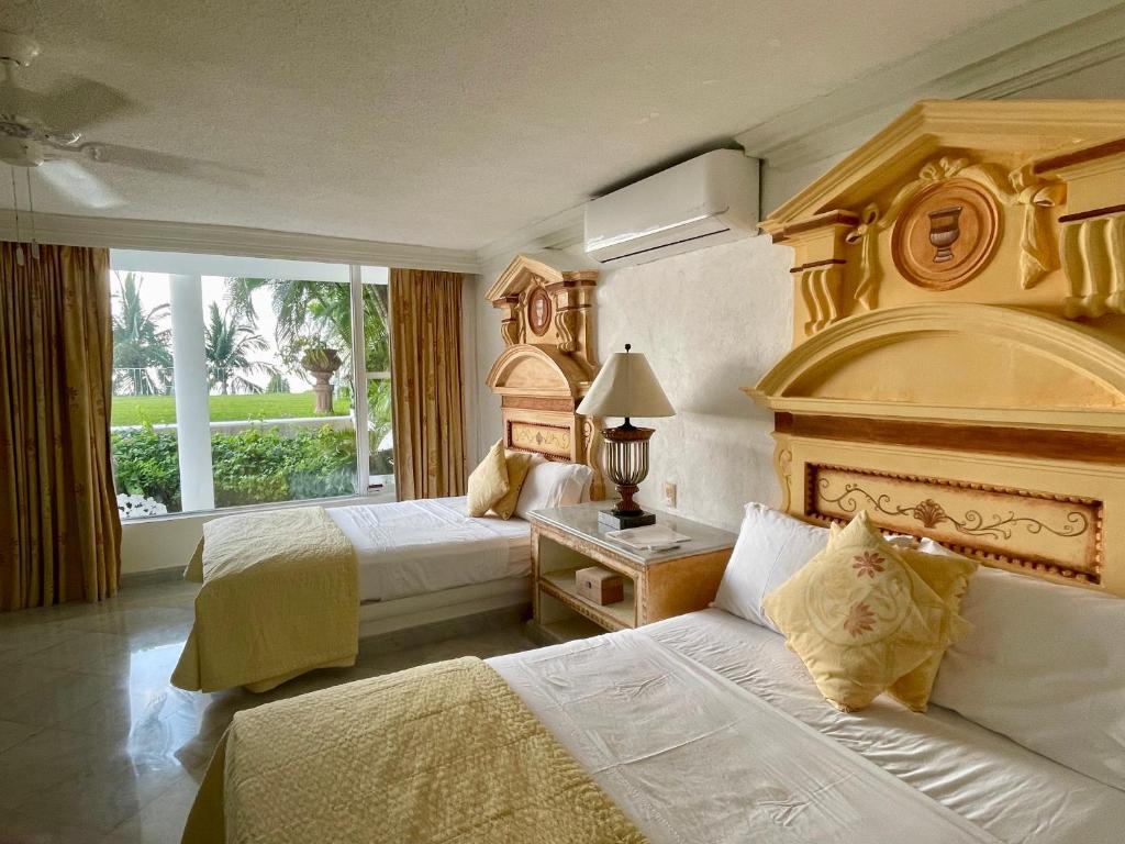 VILLA JADE LUXURY FULL SERVICE STAFF VILLA - 4