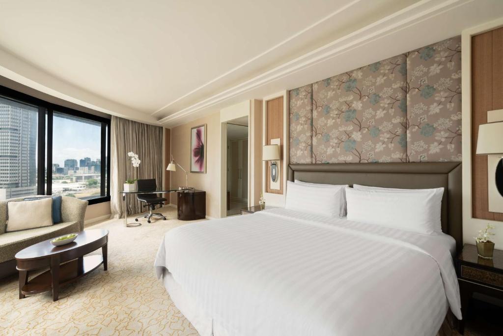 Tower Wing Executive Room Start from per night ₱12,900