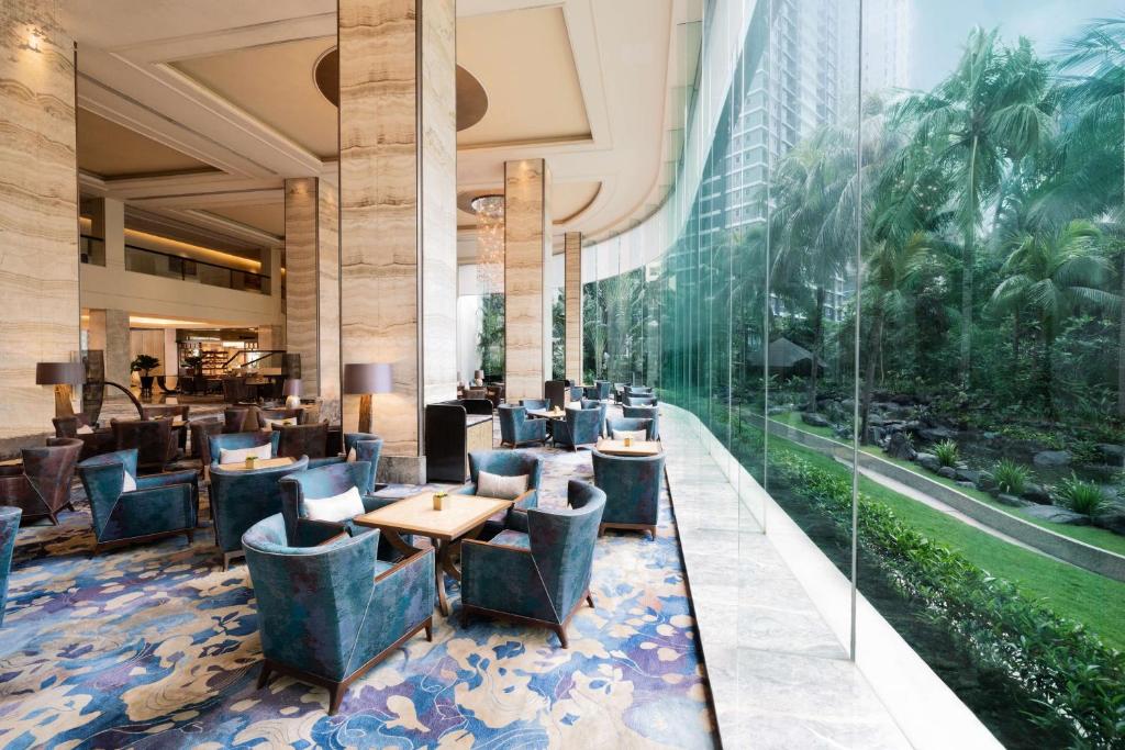 Manila Edsa Shangri-La, Manila Additional