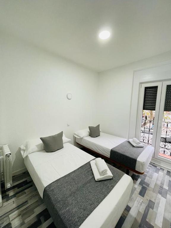 HOSTAL Noche y Dia - 3
