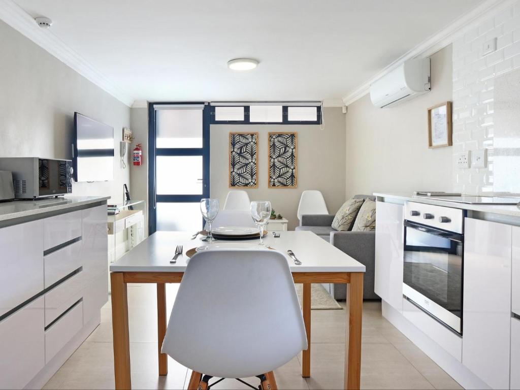 STAR APARTMENTS photo