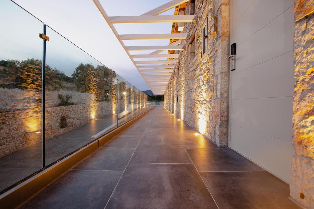 Aliv stone suites & spa photo