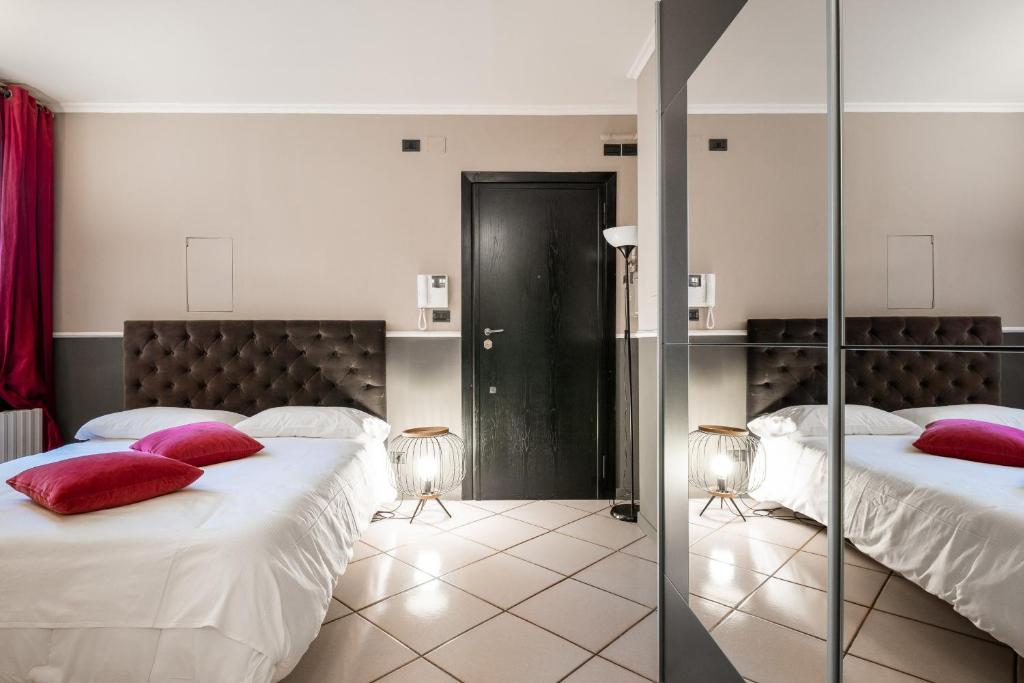 Studio Fusari a Piazza Maggiore by Wonderful Italy - 3