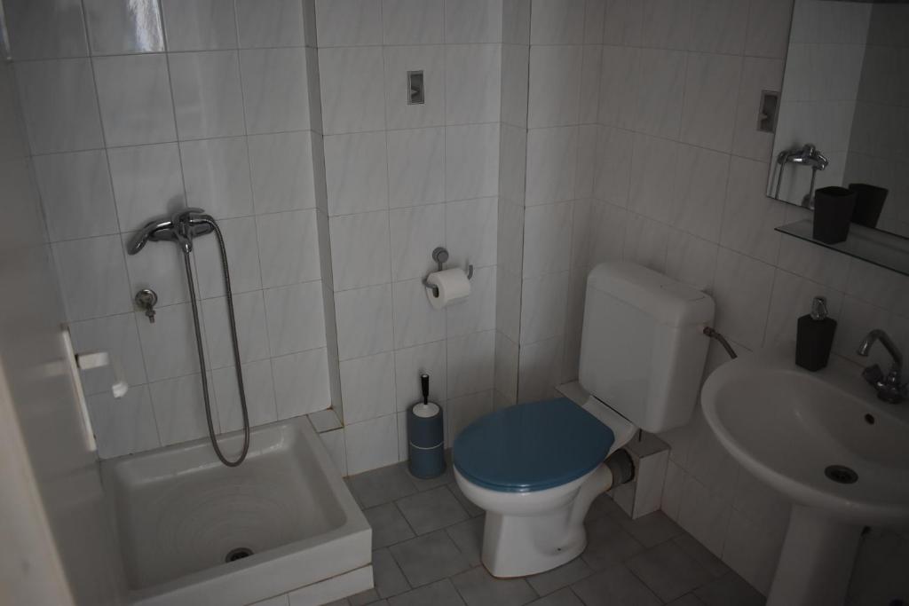 Niki Apartments photo