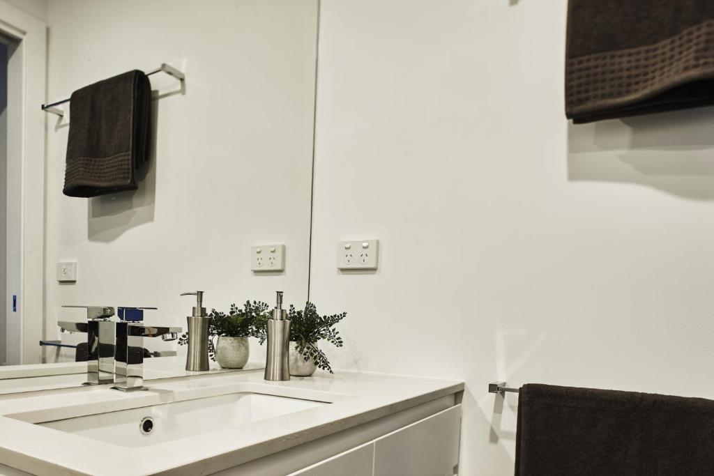 Mega Style Apartments St Kilda photo