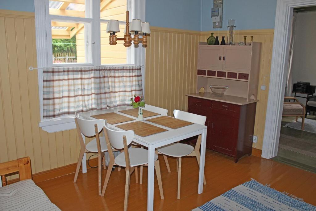 Slottsbadden 5