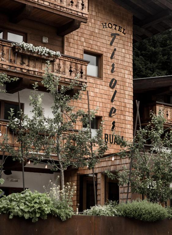 Hotel & Appartements Tiroler Buam - 2