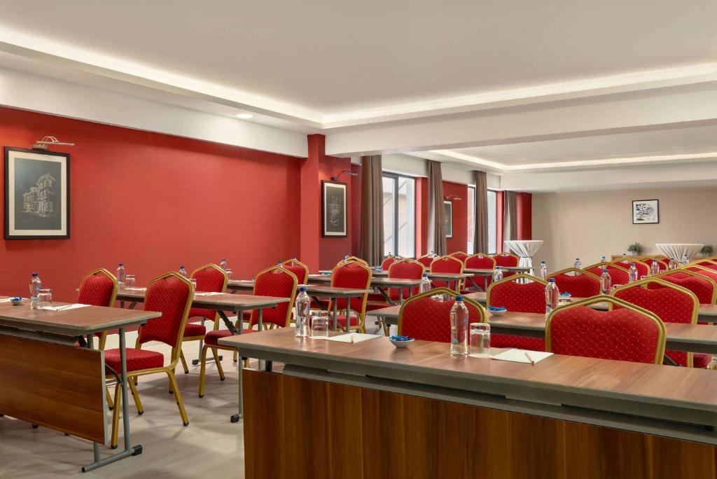 Tesis özellikleri