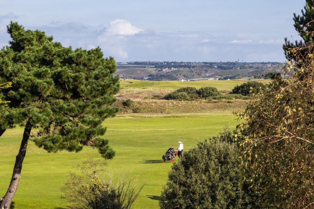 pole golfowe – na miejscu