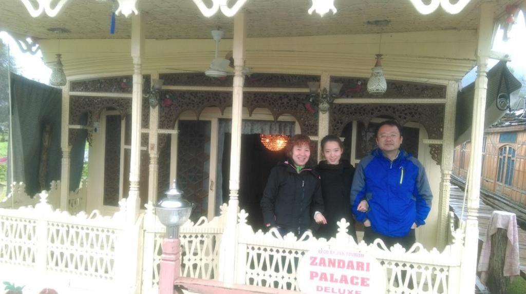 Houseboat Zaindari Palace photo