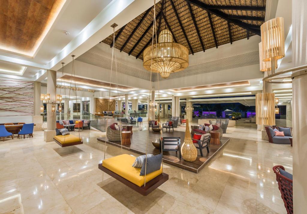 Lobby, Royalton CHIC Punta Cana, An Autograph Collection All-Inclusive Resort & Casino, Adults Only in Punta Cana