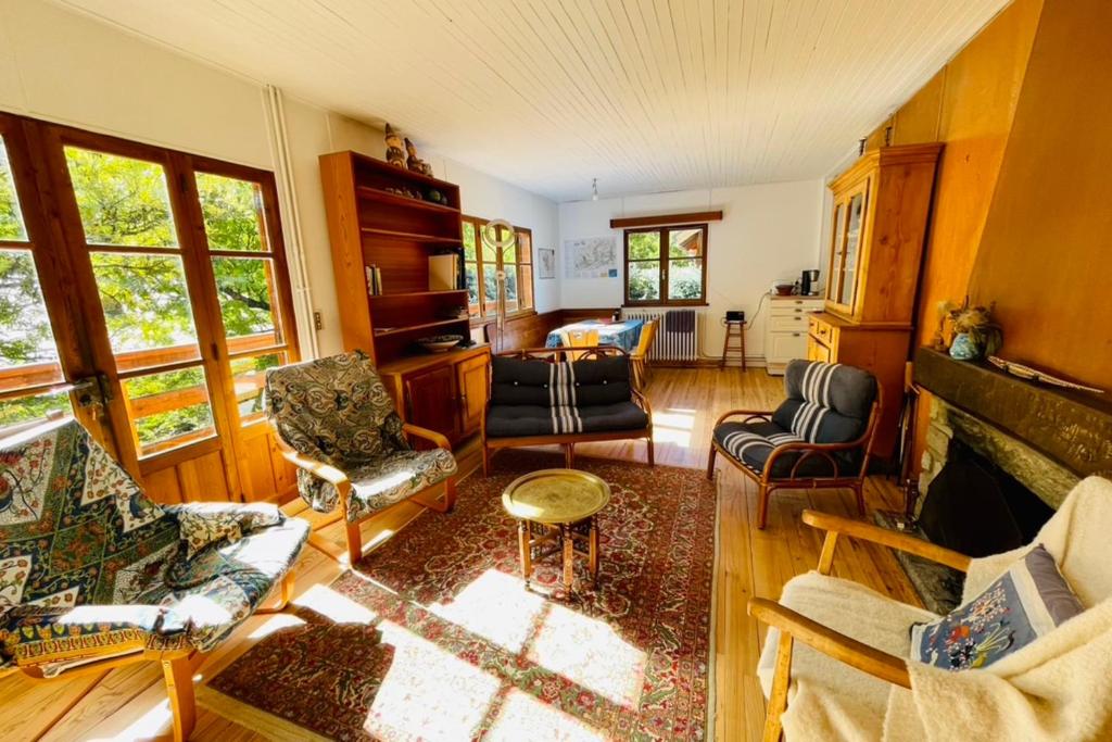 Family Cottage With Garden In Saint Chaffrey - 4
