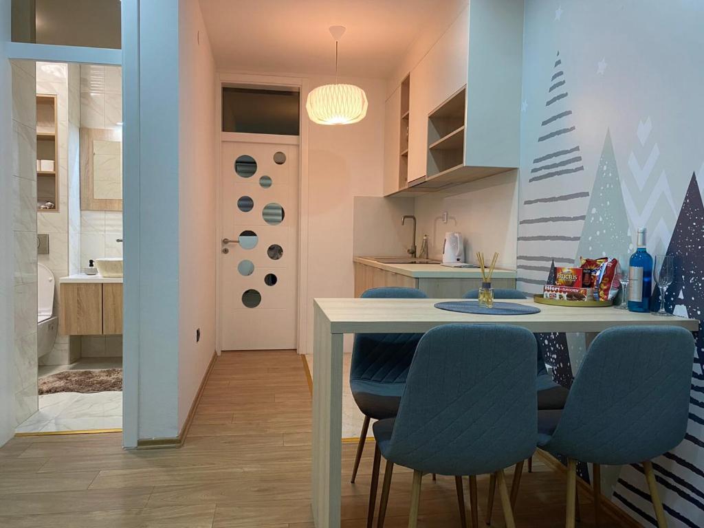 Alexandrea Apartments - 3