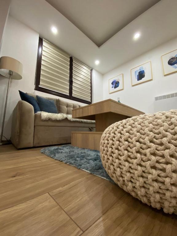 Alexandrea Apartments - 4