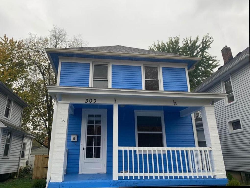 House of Blues — Hotel in Hamilton (OH)