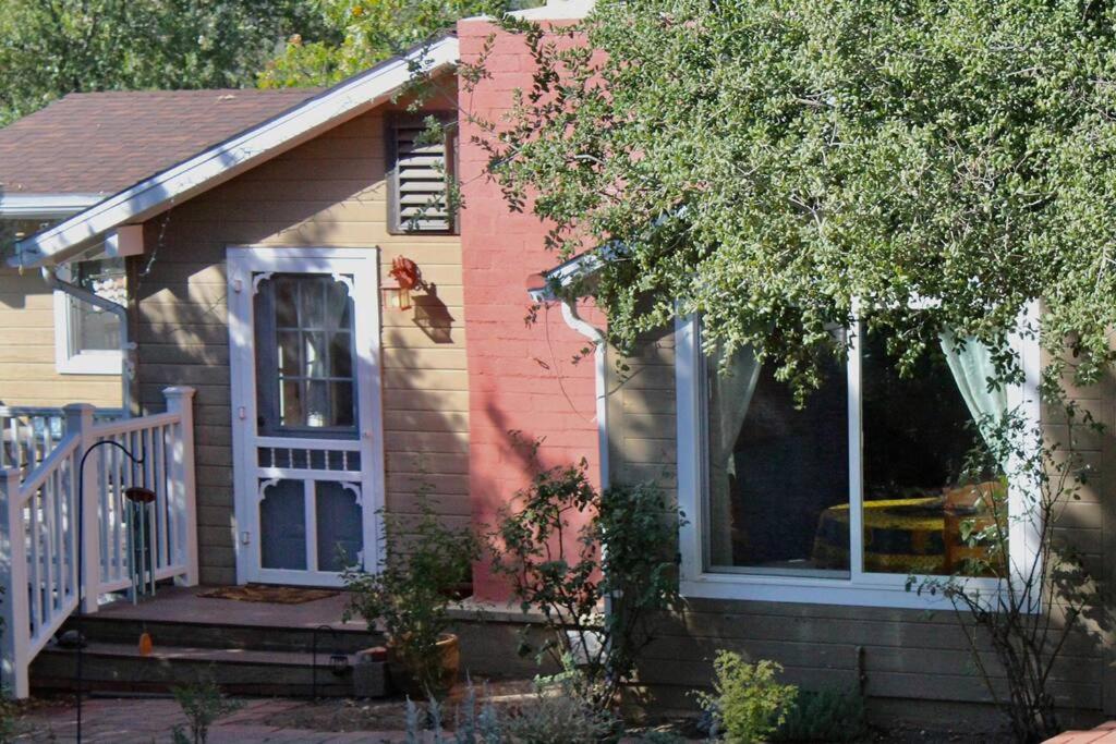 Blue Bird Cottage - pet friendly photo
