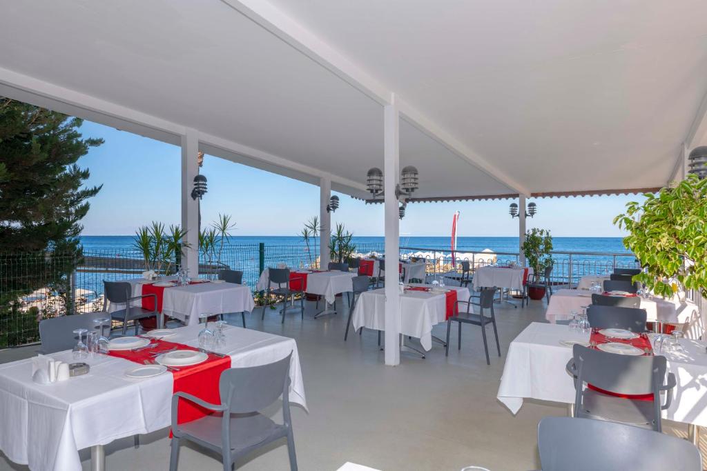 Armas Beach - All Inclusive — Kemer