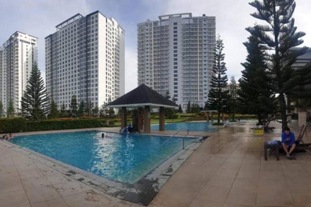 Cozy Condo with Amenities at Cool Suites photo