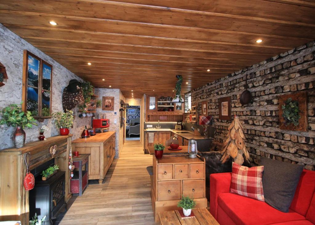 Maisalm, Apt 4, Maishofen