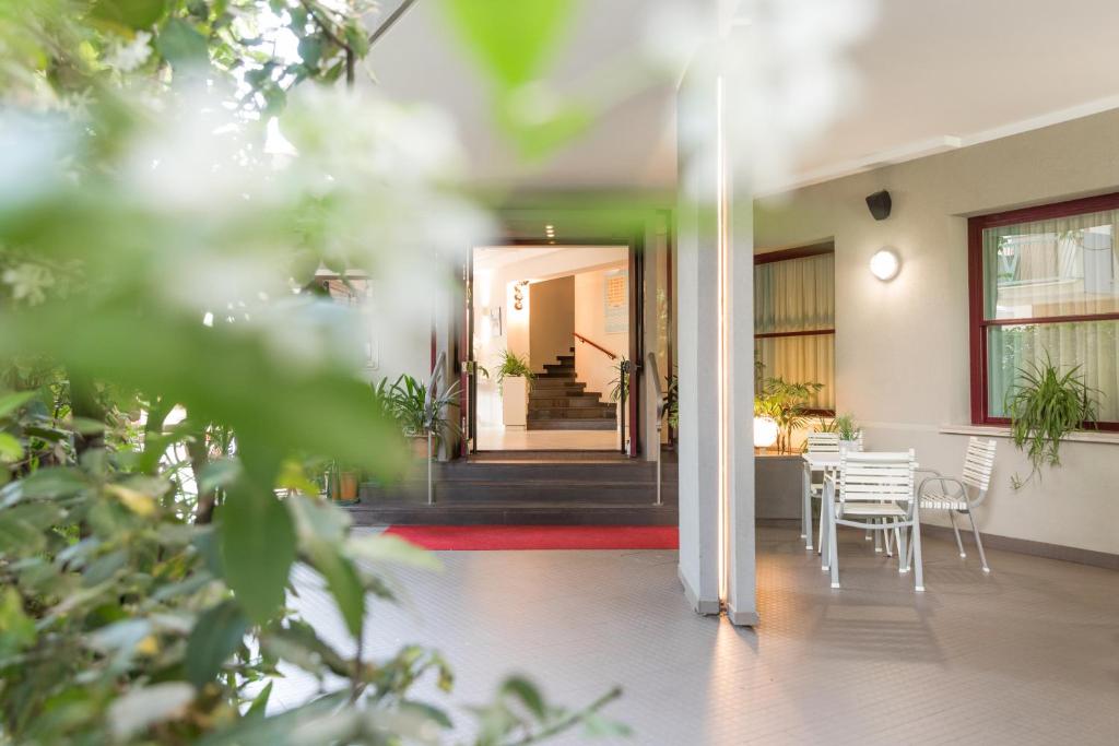 Hotel Parini - 4