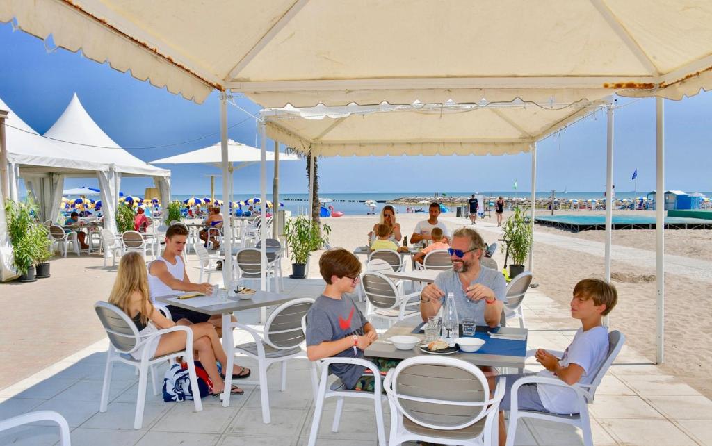 Isamar Holiday Village photo