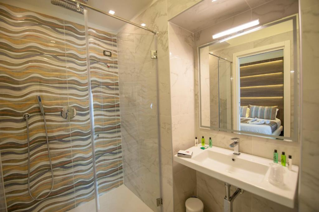 Naples Palazzo Firenze Additional