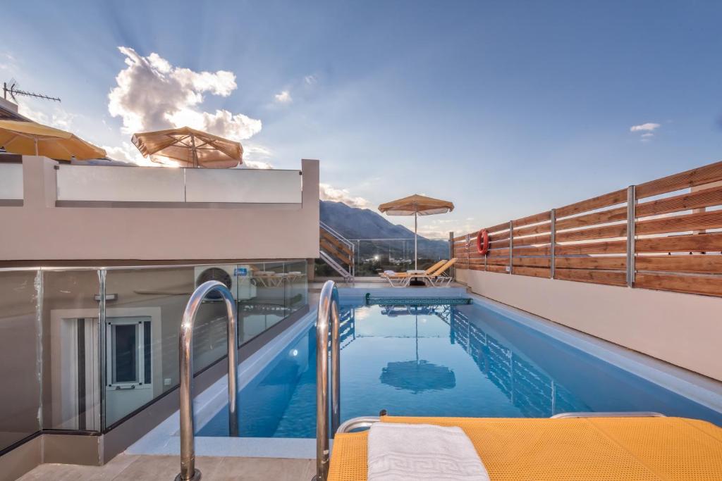 Giannis Pool Villas in Kastelos 전경