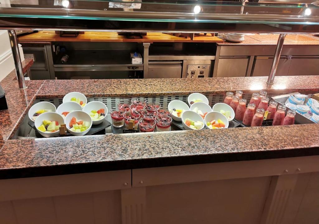 อาหารและเครื่องดื่ม