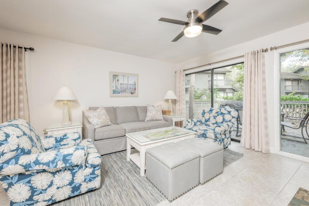 Hickory Cove 47, 2 Bedroom, Sleeps 7, Ground Floor, Large Pool — Hotel in Hilton Head Island (SC)