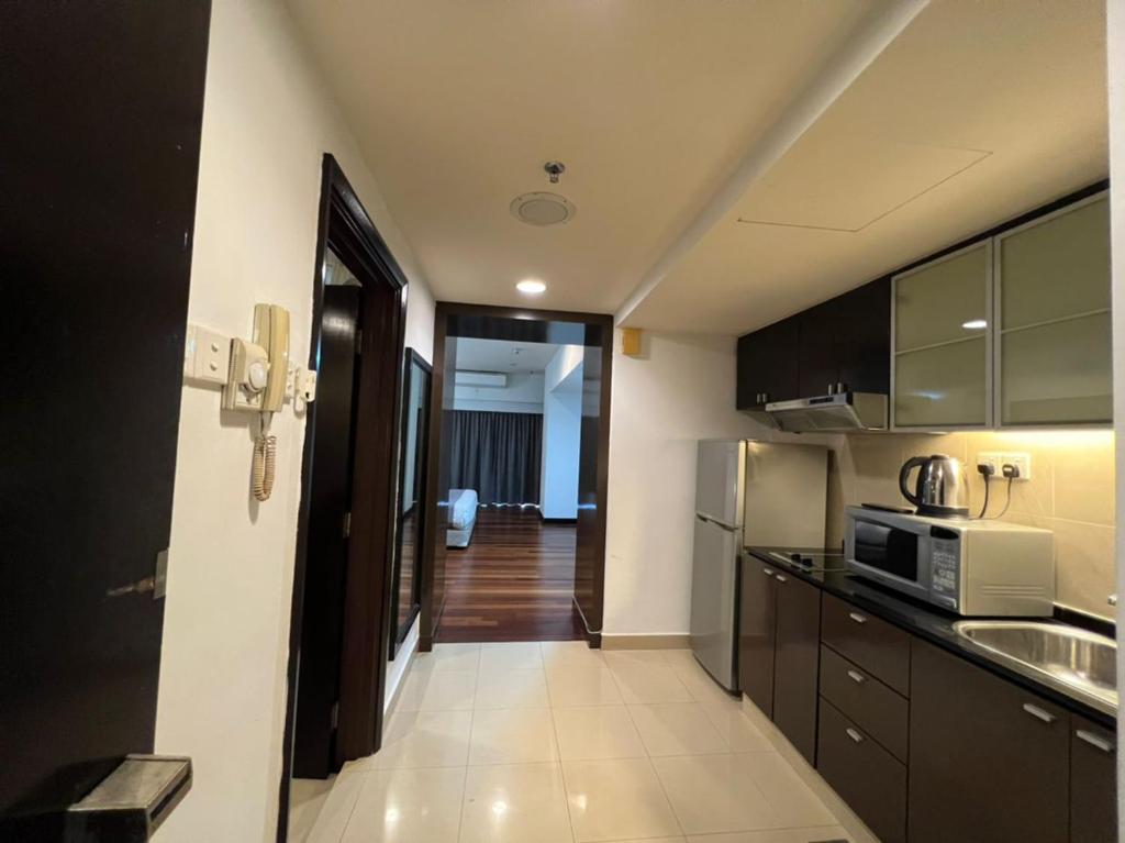 Kitchen, Raintree Resort Suite At Sunway Pyramid Tower in Kuala Lumpur