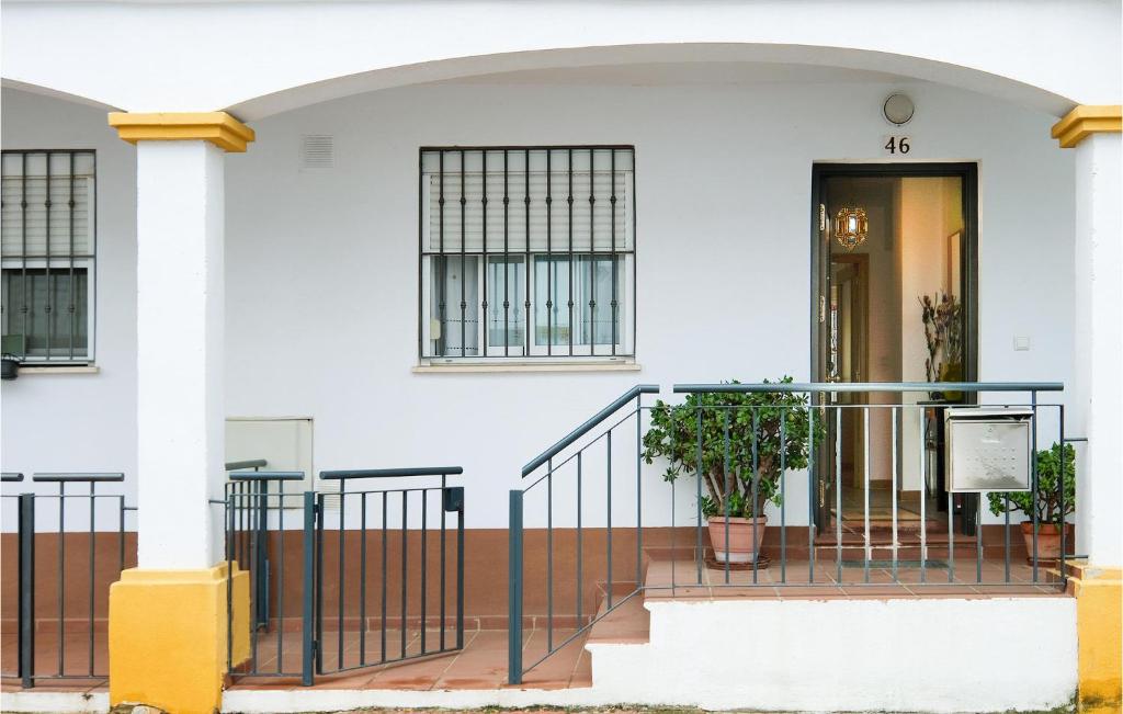 Stunning home in La Algaba with 3 Bedrooms — Hotel in La Algaba