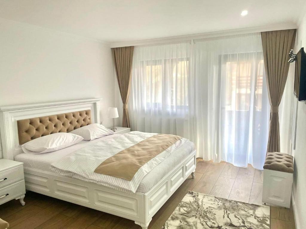 Pensiunea Suci — Hotel in Botiza