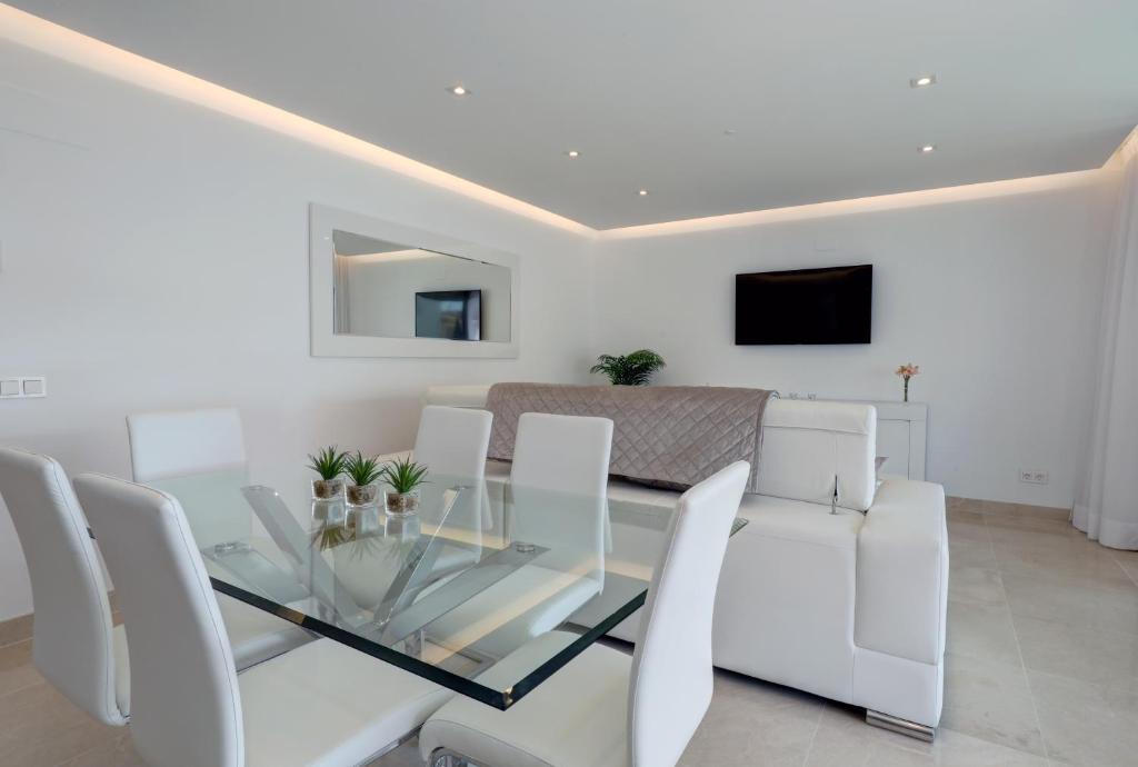 New Modern 3 Bed Apartment Puerto Banus - 3