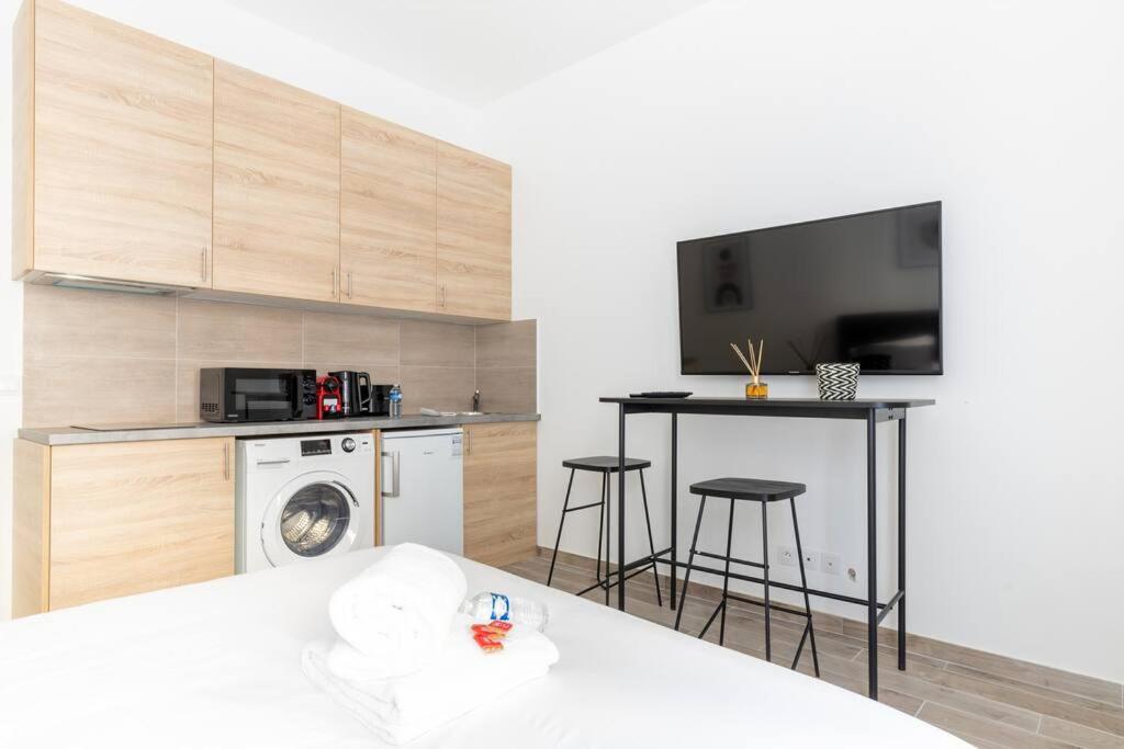 HSH Ballu - Saint-Lazare Cosy Studio — Hotel in Paris