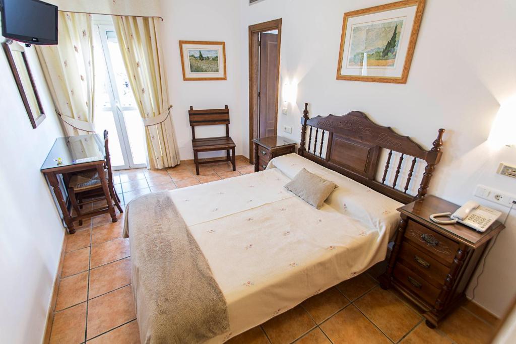 Hostal Marissal by Dorobe — Hotel rooms in Nerja, Andalusia
