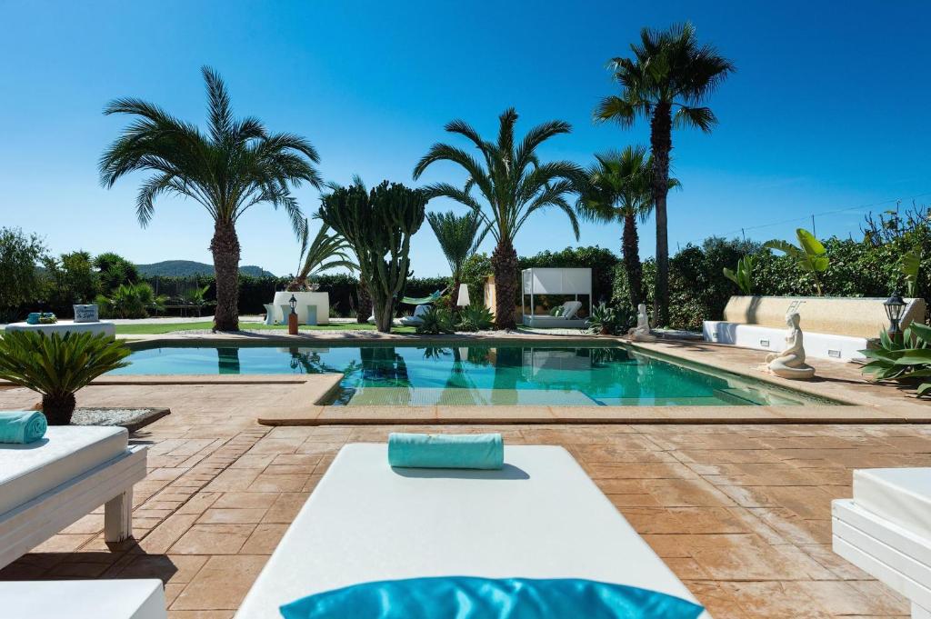 Serena Villa - 1