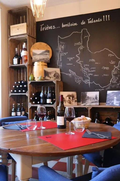 Auberge du Grand Champ，位于Lalley的酒店
