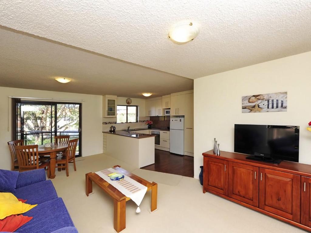 Shoreline Unit 2 1 Intrepid Close — Hotel in Port Stephens
