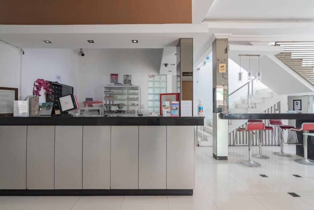 RedDoorz near Alun Alun Bandung 3 RedDoorz near Alun Alun Bandung 3