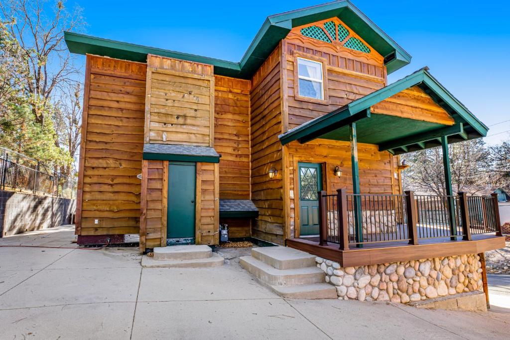 Running Springs R-n-R, Running Springs