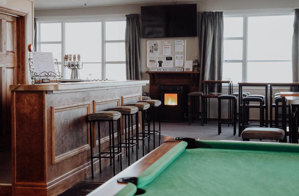Hokitika Pioneer Hotel photo