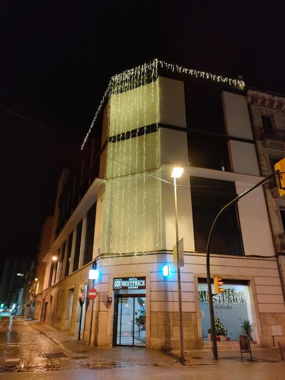 Hotel BESTPRICE Girona — Hotel in Girona