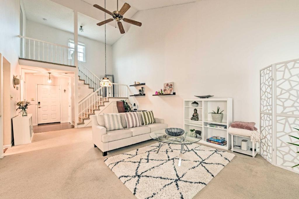 Zen Townhome in Charlotte with Private Patio!