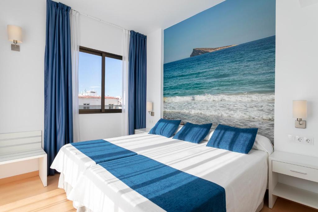 Hotel Avenida — Hotel rooms in Benidorm, Valencian Community